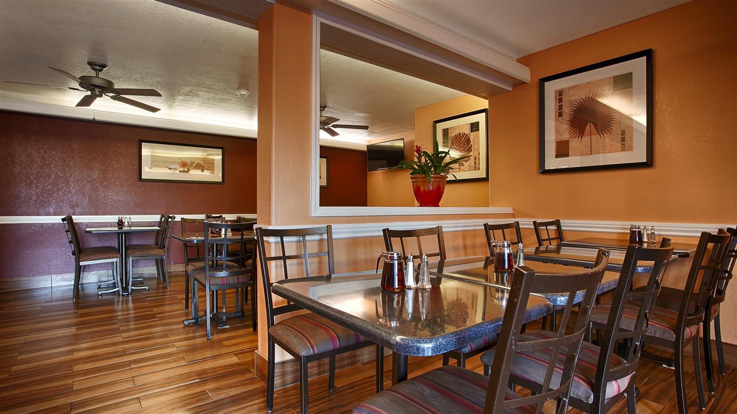 Best Western Plus Ontario Airport & Convention Center Bagian luar foto