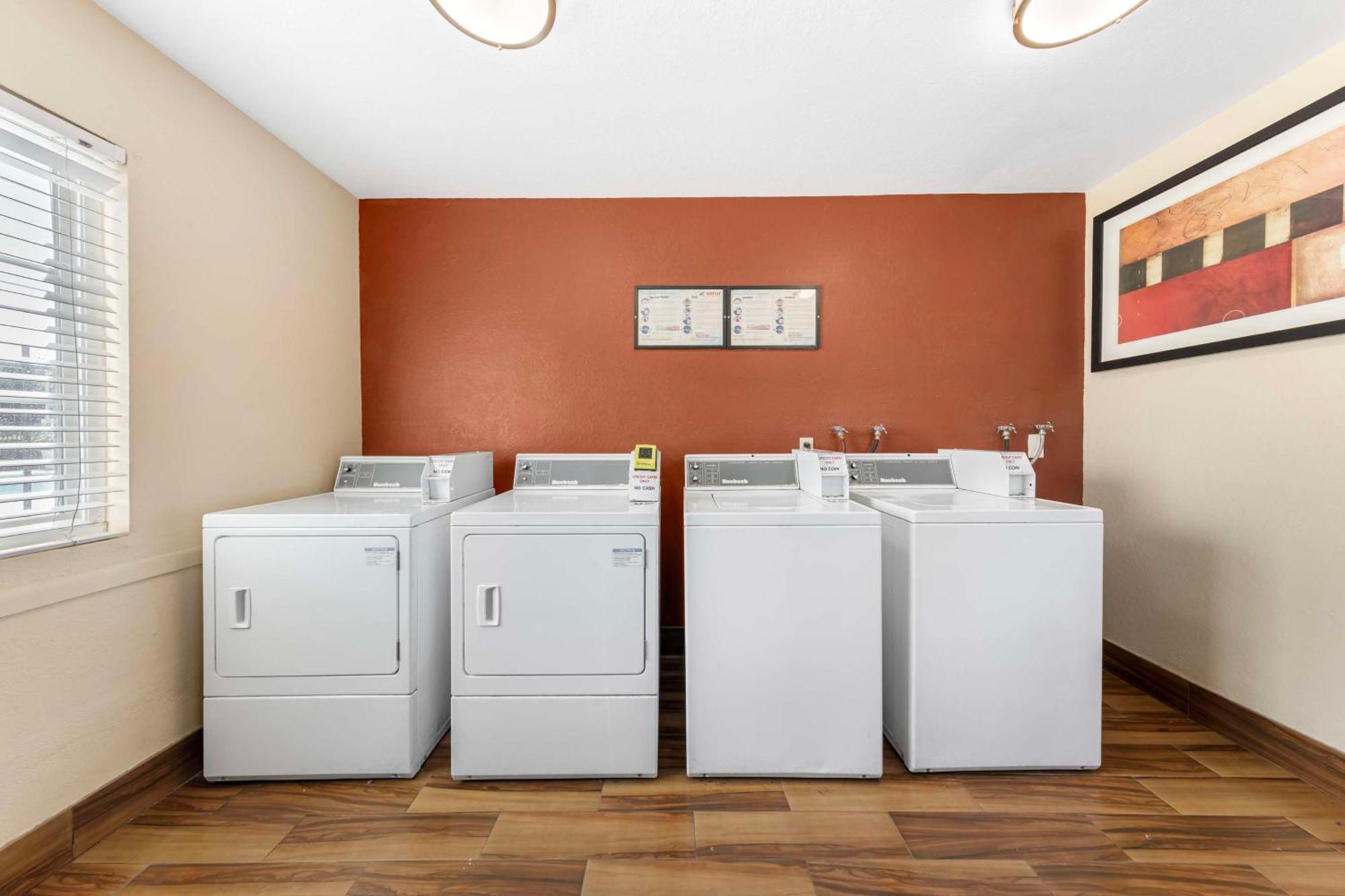 Best Western Plus Ontario Airport & Convention Center Bagian luar foto