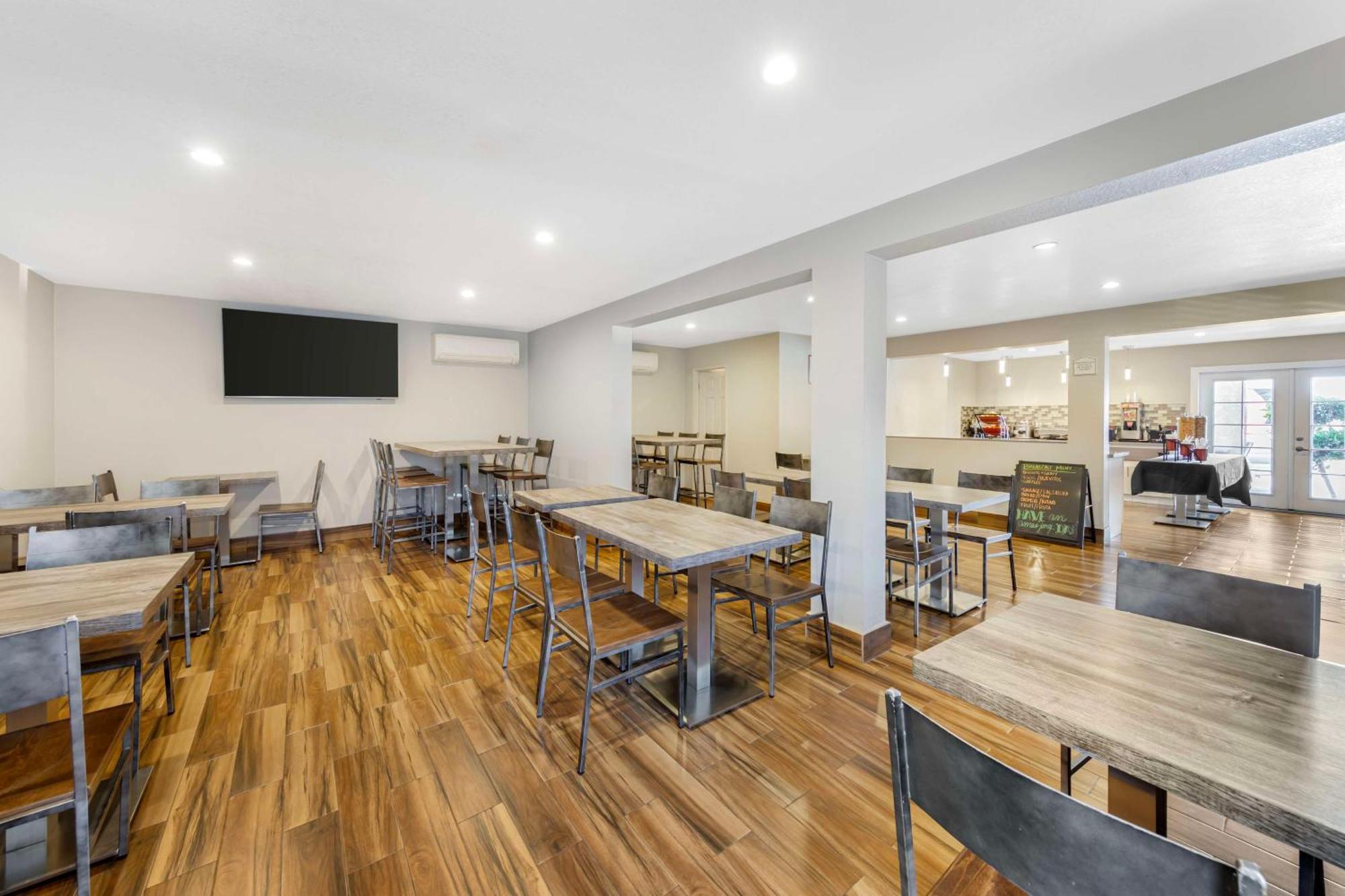 Best Western Plus Ontario Airport & Convention Center Bagian luar foto